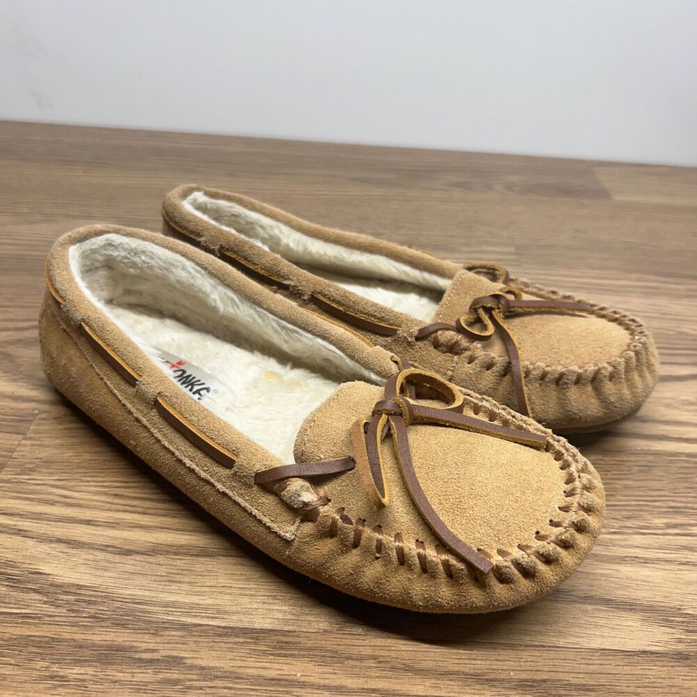 Minnetonka‎ Women’s Suede Pile Moccasins Slipper Shoes Tan Size 7M